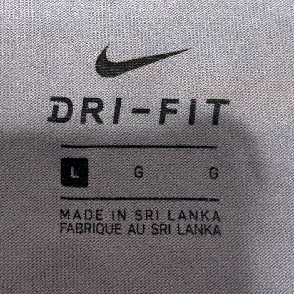 Nike Women’s Large Purple Dri-FIT Tank - Picture 4 of 9
